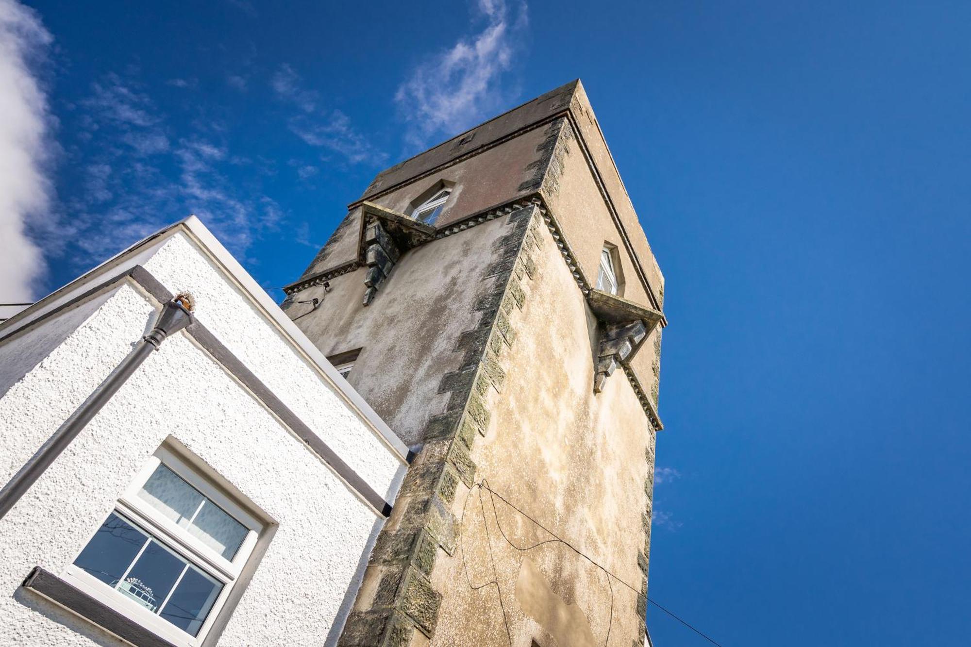 The Old Coastguard Tower * Buncrana